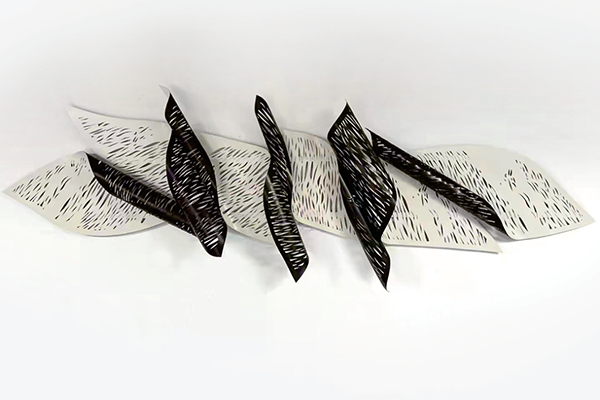Custom Abstract Leaf-Inspired Stainless Steel Wall Sculpture – Modern Metal Art Installation  Custom Abstract Leaf-Inspired Stainless Steel Wall Sculpture – Modern Metal Art Installation